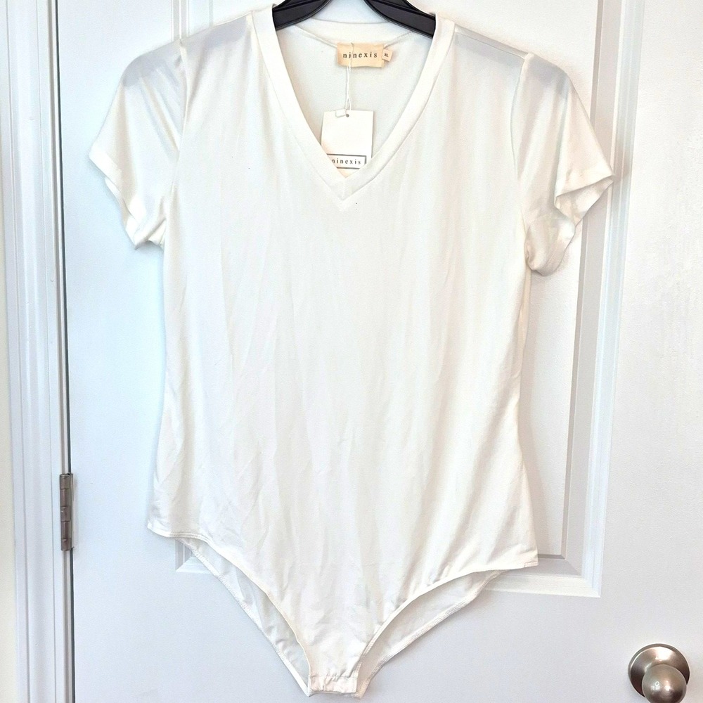 Ninexis Women's V-Neck Short Sleeve Snap Bodysuit White XL Stretch CWSBSSL002